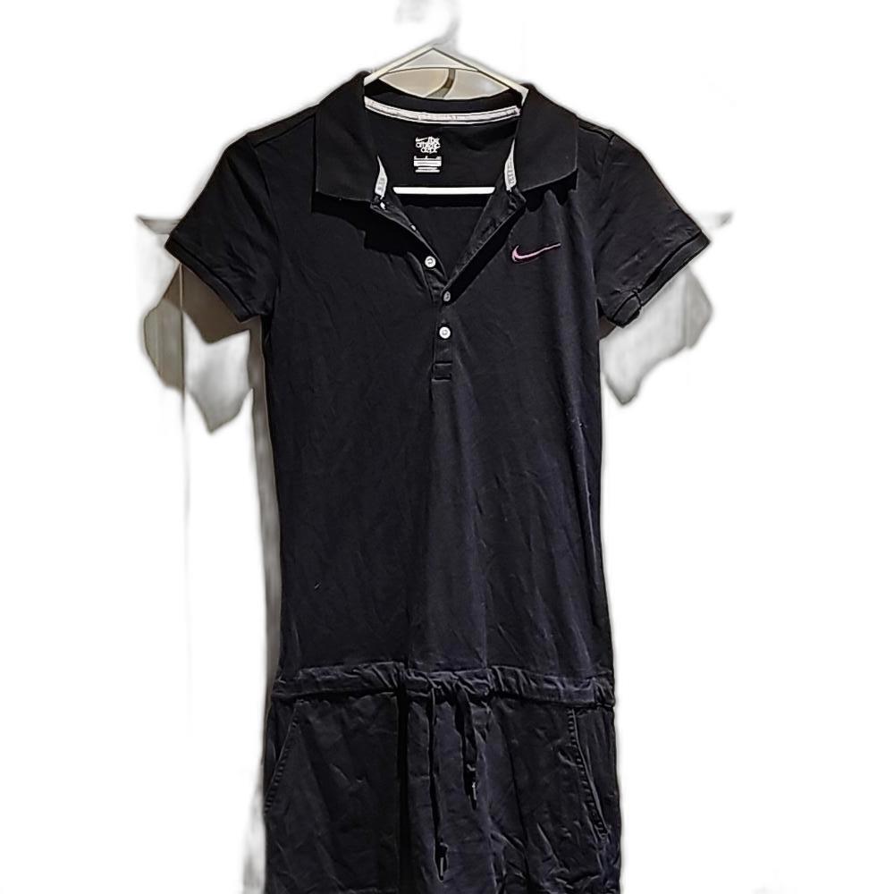 NIKE  athletic dress​, drawstring waist and pockets size Small
